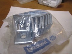 2-Hole Corner Angle – 90° Zinc Plated QTY 8