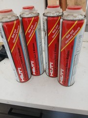 4 CANS OF CF 128-DW DOOR AND WINDOW INSULATING FOAM