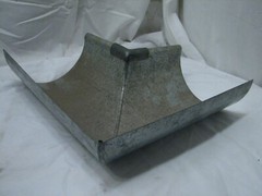 10 pcs NOS Quaker City 6″ Half Round Inside Miter Galvanize Gutter Corner Roof