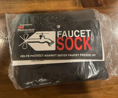 Custom Products 3M Thinsulate Outdoor Wall Faucet Sock Cover, Small NIB