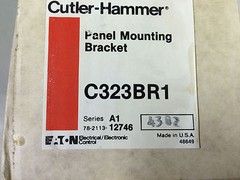 Cutler Hammer Panel Mounting Bracket C323BR1 NOS H0115 R