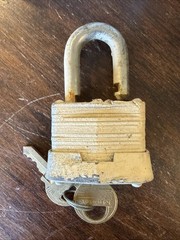 5 Commercial Master Locks Keyed the same 3KA 3522 + Bonus