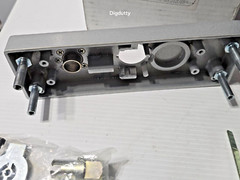 Dormakaba 9000 YC03R 689 Lever Trim w/ Cylinder + Key, ETRIMYR03RLHR689DSCKD