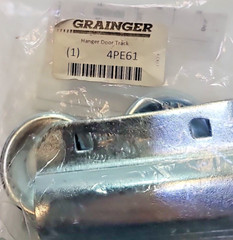 Grainger 4Pe61 Hanger, Door, Track, 4-5/8″L X 2-3/8″W