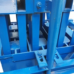 220V Powered Hollow Soil Block Brick Molding Machine 45 times/min 550WX2 Power