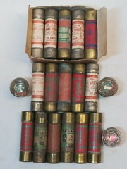 Lot of 24 Shawmut Royal Economy Eagle 125 250 volts 25 35 60 Amps vintage fuses