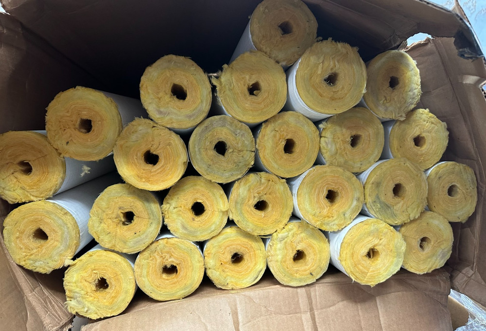 Owens Corning 722571 Pipe Insulation, 7/8″ OD, 3′ L, Fiberglass, 1 1/2″ Lot of 5