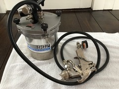DeViliss PLUS (j-04) HVLP spray gun w/ SG2 BINKS Model 80-350 pressure pot NICE