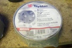 TayMac RB550S Round Outlet Box; Die-Cast Metal
