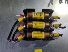MARATHON R6J30A3S FUSE HOLDER W/ X3 LPJ-30SP FUSES (br2.1b6)