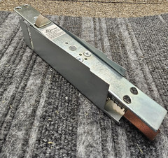R21161 Hardware Combination Flush Bolt Top Self Latching for Wood Door