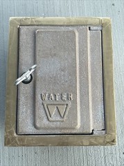 WOODFORD Bronze Brass BOX Anti Vandal Mild Climate Enclosed Wall Hydrant w/Key