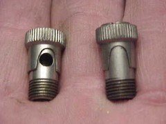 2 NOS Gits 5/16″ X 32 tpi. Revolving Sleeve Twist Fill Oiler Antique Automobile