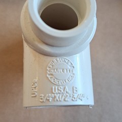 CPVC Tee LOT 3/4 In x 1/2 In x 3/4 In Solvent Weldable Charlotte Pipe