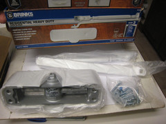BRINKS Heavy Duty White Residential Door Closer BC4007