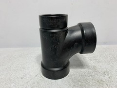Charlotte Pipe 31-8202 Wye Fitting 1-1/2″ x 2″ x 2″ PVC (lot of 5)