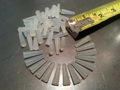 Silicone Tapered Plugs for Powder Coating – 50 Pieces – 1/4″ x 1/8″ x 3/4″ lg