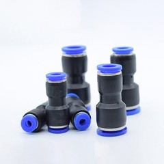Unequal Push in Straight Reducing Connector PG Plastic Pneumatic to Fittings