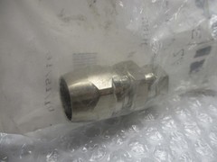 BINKS 72-1325 HOSE SWIVEL NSMP.
