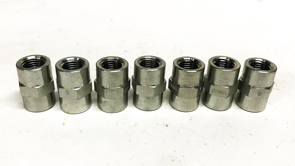 Unbranded 1/4 inch Straight Hydraulic Fitting [Lot of 7] NOS