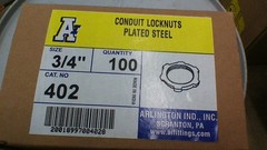 LOT OF 100 ARLINGTON 3/4″ Rigid Conduit Locknuts. W458