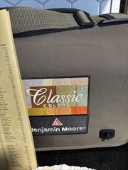 Benjamin Moore Classic Colors Fan Deck With Carrying Case
