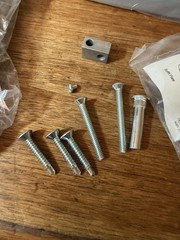 Norton CPS7500 Door Closer Finish689 (Silver) Missing Some Screws
