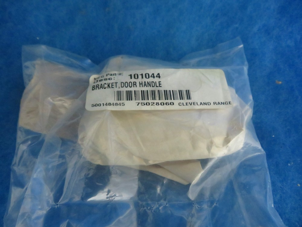 New Cleveland 101044 Door Handle Bracket + 1 Year Warranty