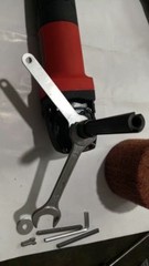 Burnishing Wheel Grit 180 with grinder to burnisher conversion adapter 5/8″-11