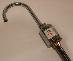 Chicago Faucets 116.123.AB.1 – Touch-Free, Programmable Faucet – Chrome