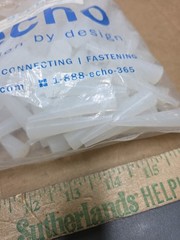 200 Echo .500″ X .125″ X 2″ Silicone Tapered Plugs for Powder Coating Painting