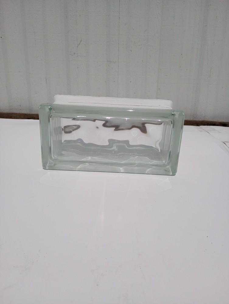 Weck SEVES GLASS BLOCK NOS NEW! 4 x 8 x 3-7/8″ 197X95X98MM CLASS 1 CZECH