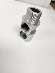 Graco 350 Paint Sprayer 207-889 207889 Valve Housing NOS
