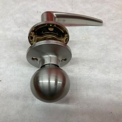 Dorex Cambridge 100 10 CB C15M Lever and Door Knob Door Hardware. g007
